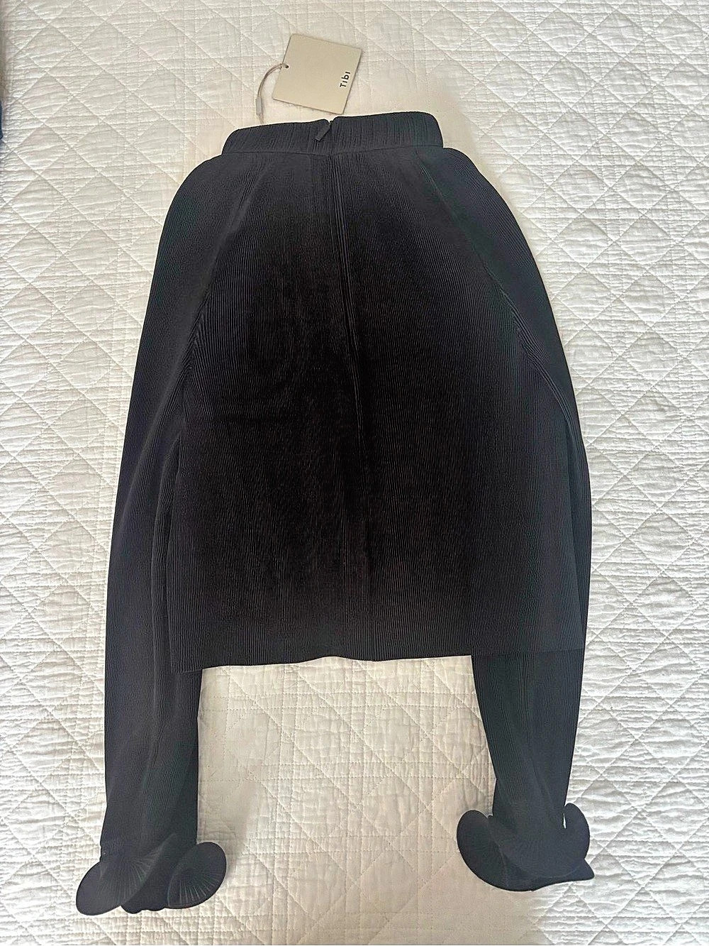 Tibi NWT Crinkle Top - Black, Medium